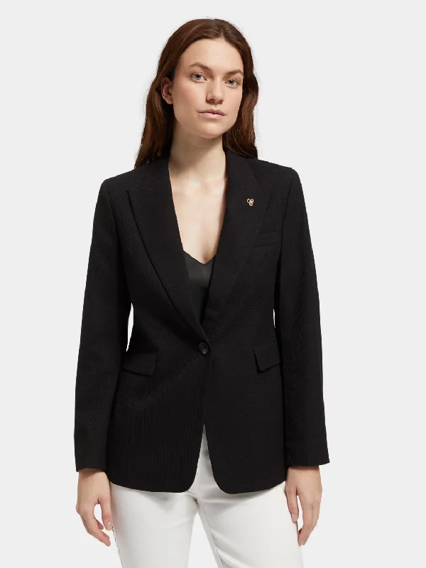 Single-breasted tailored blazer